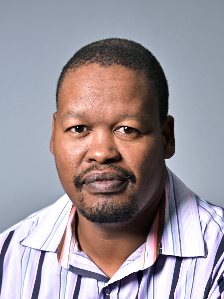Mr S Mapheto